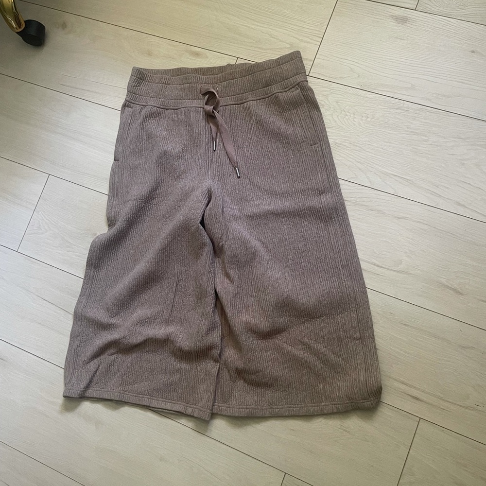 Lounge Capris